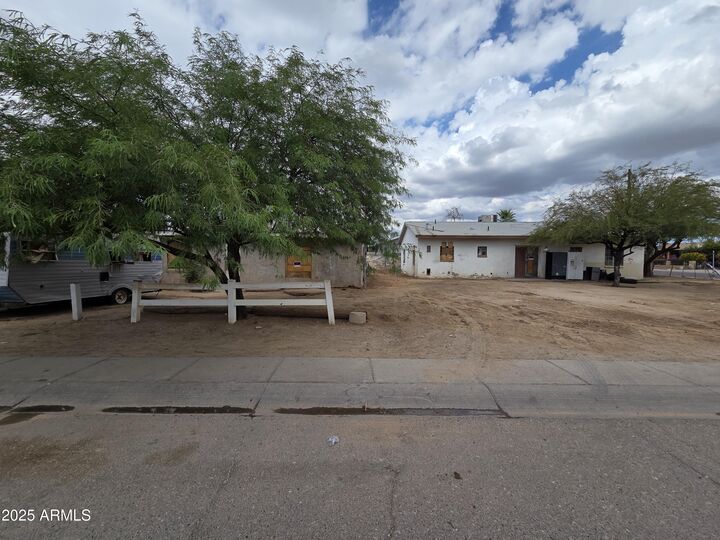 5735 E Calle Mexico --  Guadalupe AZ 85283 photo