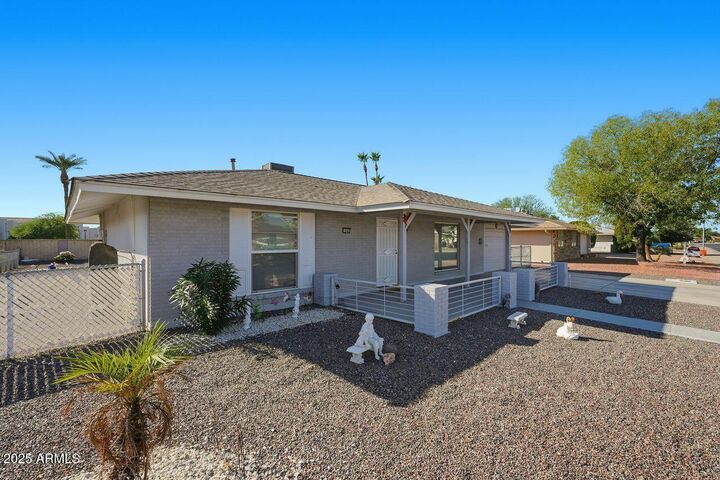 Property Photo: 9307 W Arrowhead Drive AZ 85351