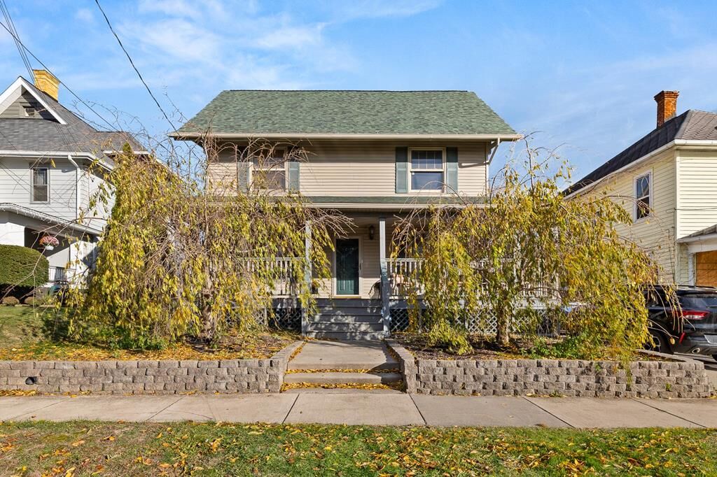 Property Photo: 107 Sherman Ave OH 44906