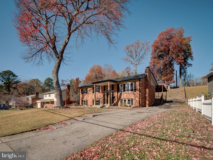 Property Photo: 2303 W Longview Drive VA 22191
