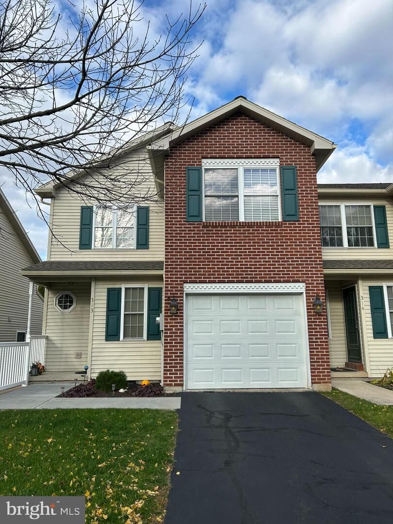 Property Photo:  313 Lantern Green Way  PA 17961 