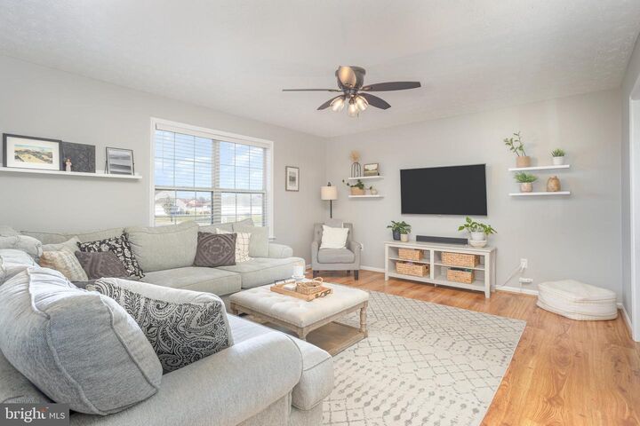 Property Photo: 3221 Grey Fox Circle PA 17315