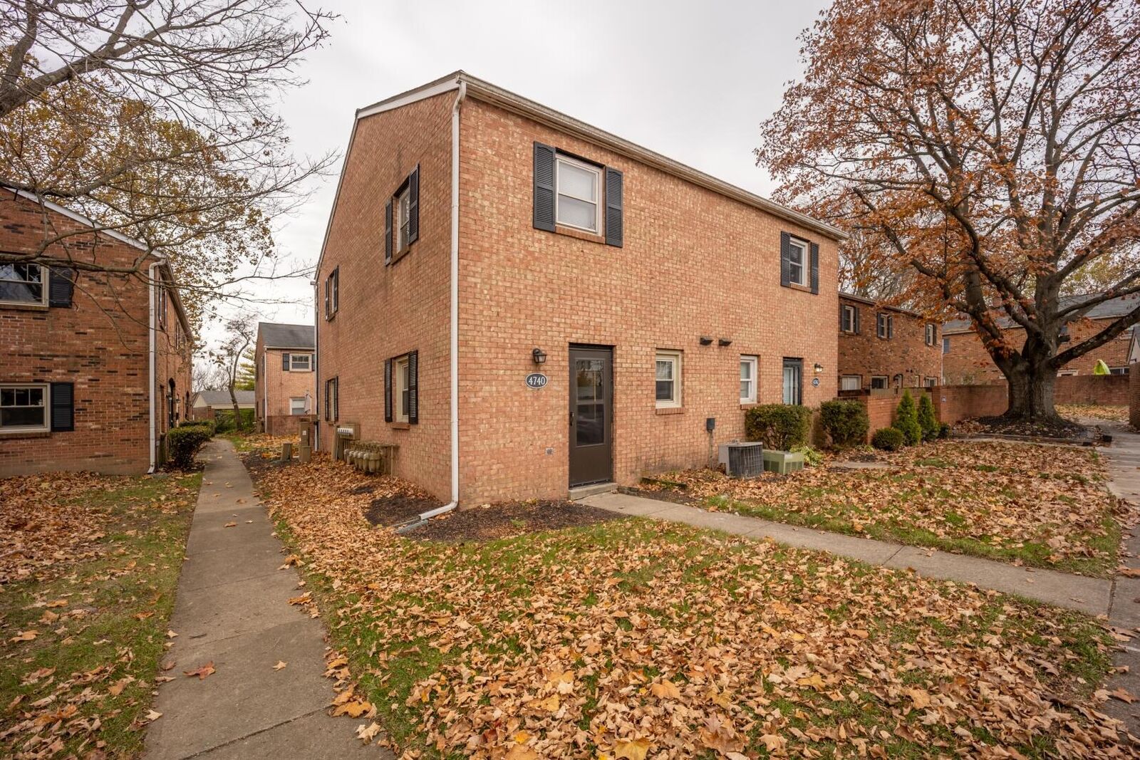 Property Photo:  4740 Merrifield Place  OH 43220 