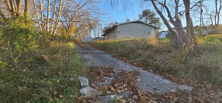 Property Photo:  90 B Street  KY 41230 