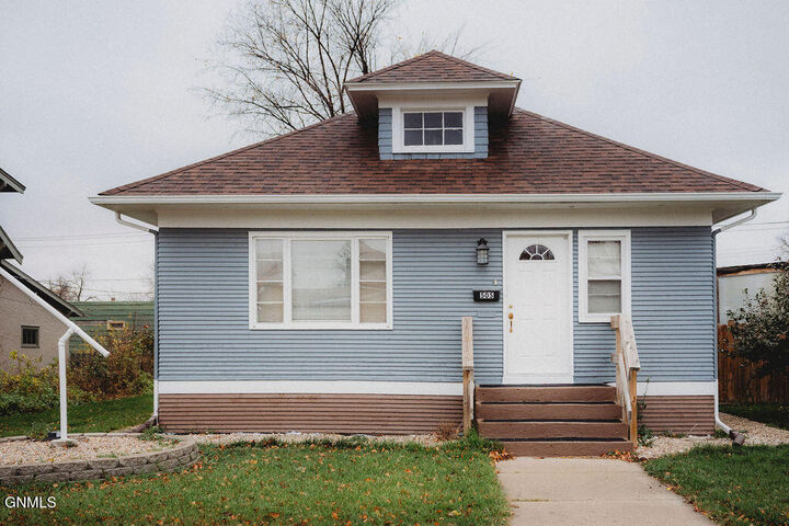 505 3rd Avenue NE  Jamestown ND 58401 photo