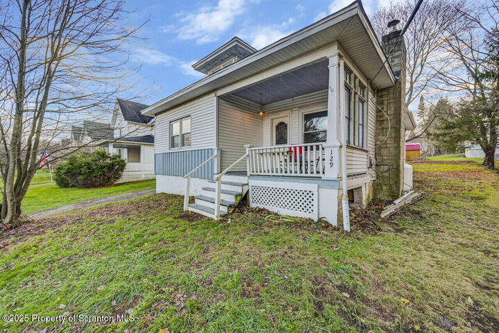 Property Photo: 129 Spring Garden Street PA 18444