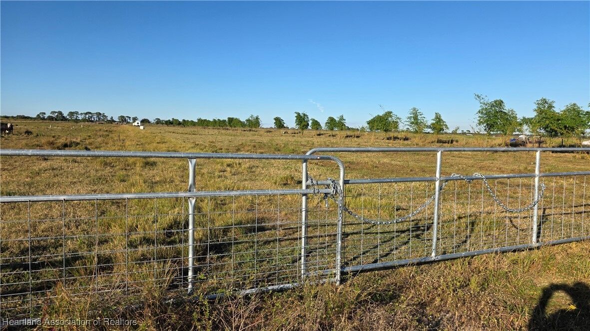 Property Photo:  6790 6th Road  FL 33935 
