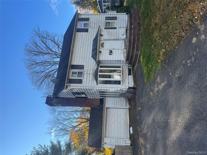 Property Photo:  32 Weed Avenue  NY 10532 