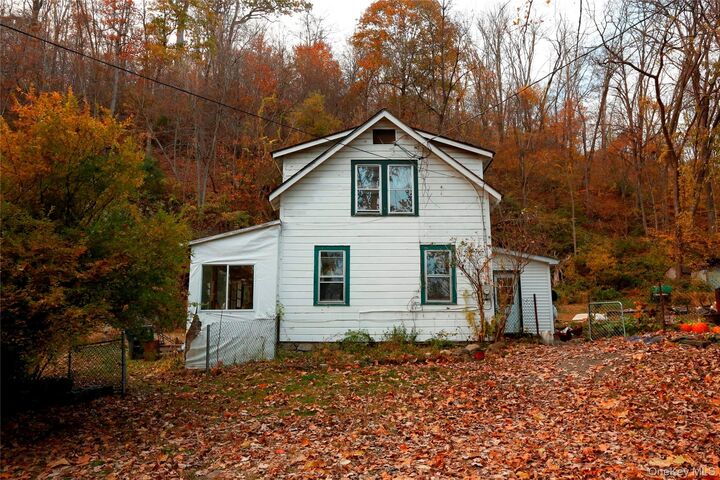 Property Photo:  17 Hardenburgh Lane  NY 12472 