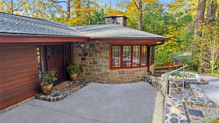 Property Photo:  4 Bridge Lane  NY 10520 