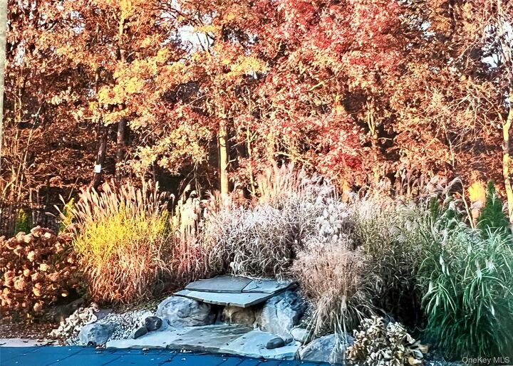 Property Photo:  106 Fox Hill Run  NY 12575 