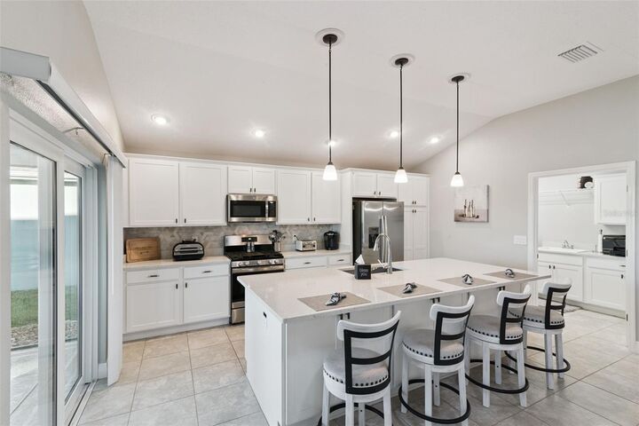 Property Photo:  1399 Kenneth Street  FL 32163 