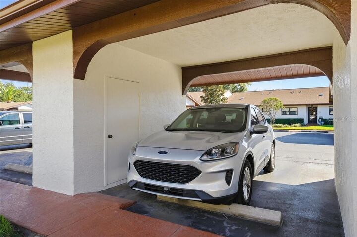 Property Photo:  7917 Radcliffe Circle  FL 34668 