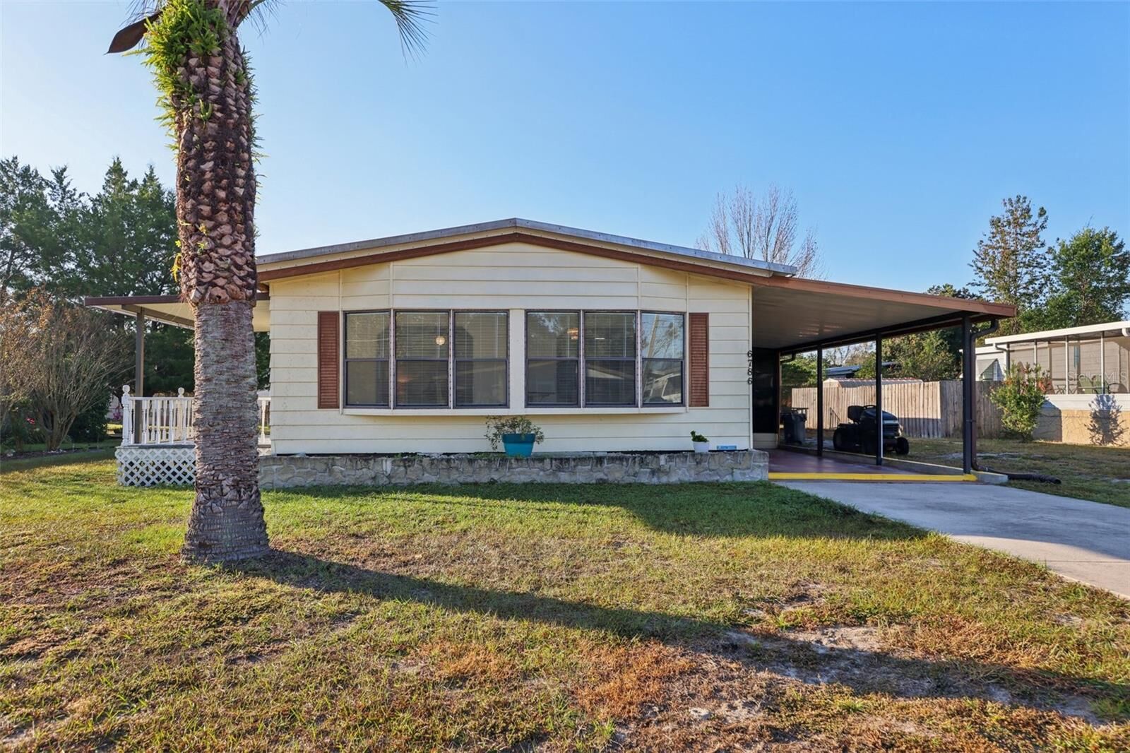 Property Photo: 6786 NE 5th Place FL 34470