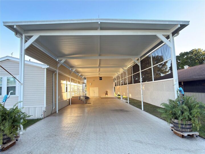 Property Photo:  5207 Island View Circle S  FL 33868 