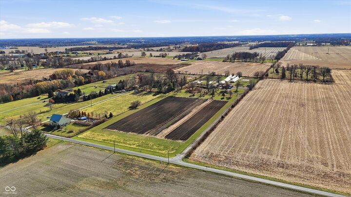 Property Photo:  2335 W 211th Street  IN 46069 