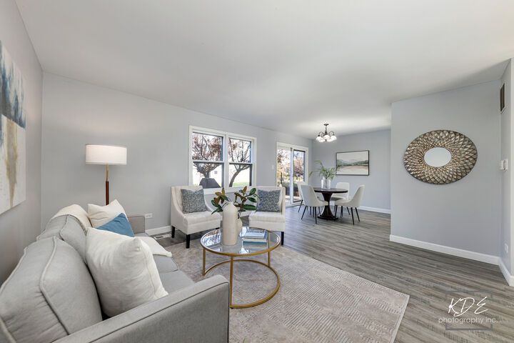 Property Photo: 1748 Prentiss Drive IL 60516