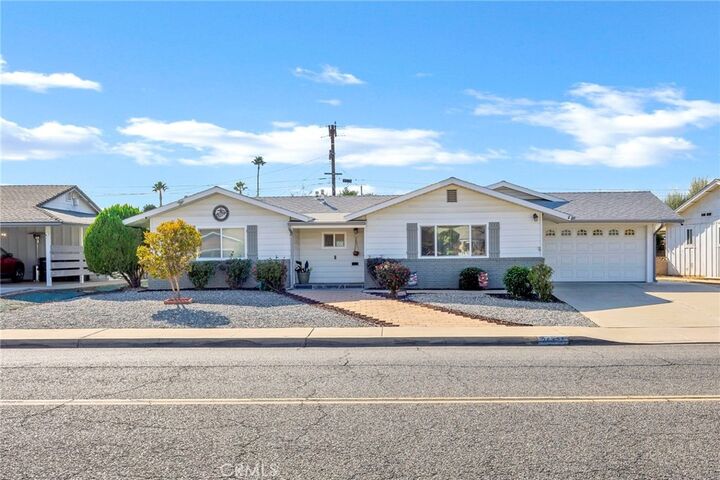 Property Photo: 26437 Sun City CA 92586