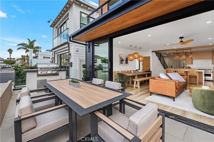 Property Photo: 128 39th CA 92663