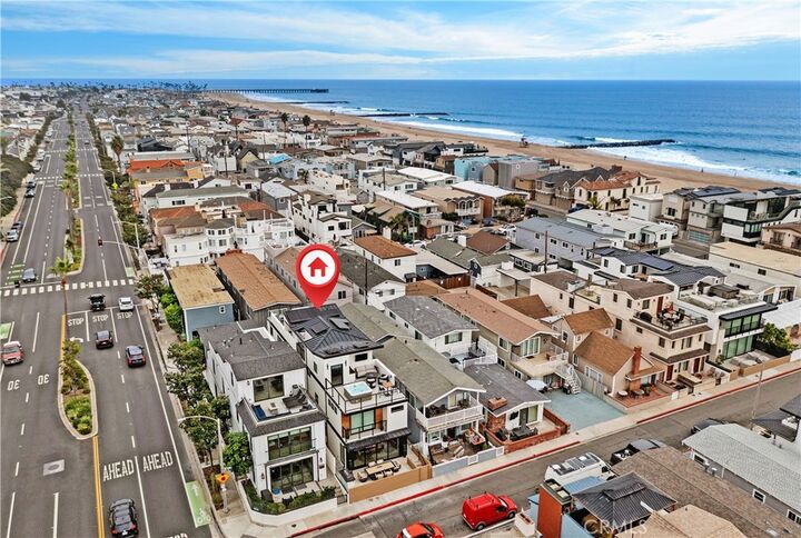 Property Photo: 128 39th CA 92663