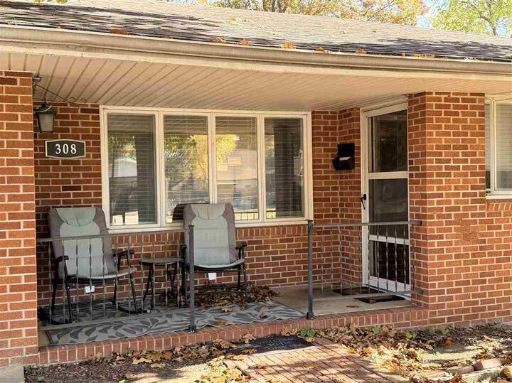 Property Photo:  308 S Cedar  OK 74647 