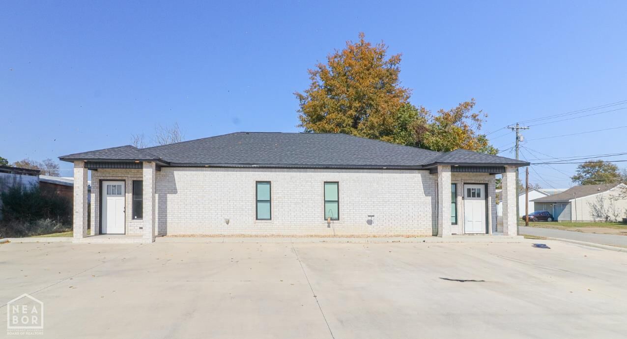 Property Photo: 2105 Clark Street AR 72401