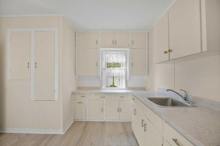 Photo de la propriété: 5812 52 Avenue AB T4N 4K4