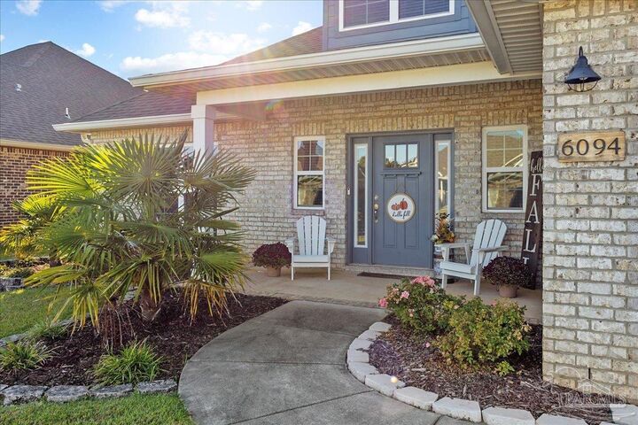 Property Photo:  6094 Cherry Hill  Cir  FL 32571 