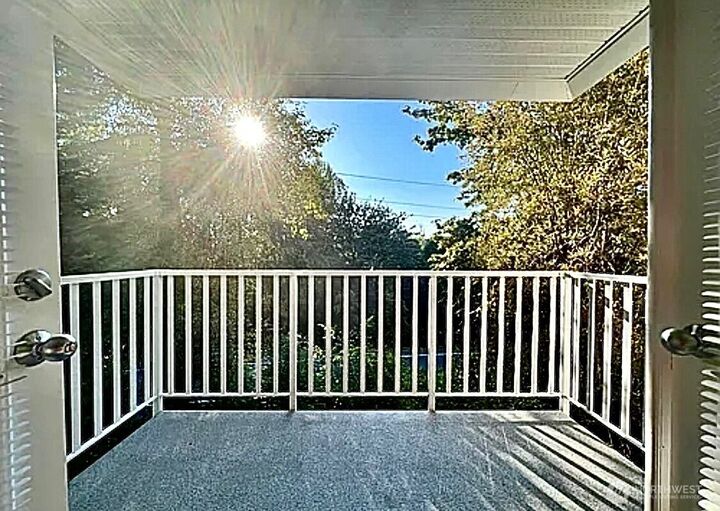 2720  118th Ave  SE 10-201  Bellevue WA 98005 photo