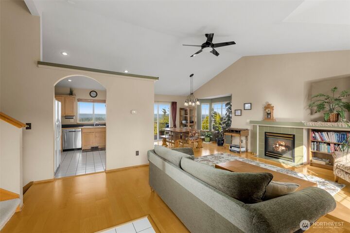 Property Photo: 8504 76th Avenue NE WA 98270