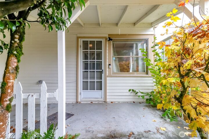 Property Photo:  31704  102nd Avenue SE  WA 98092 