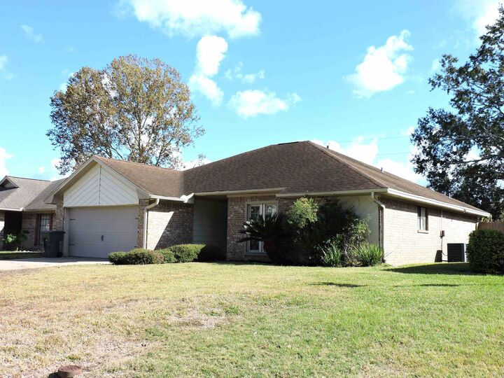 Property Photo:  1008 Springmeadow  TX 77706 