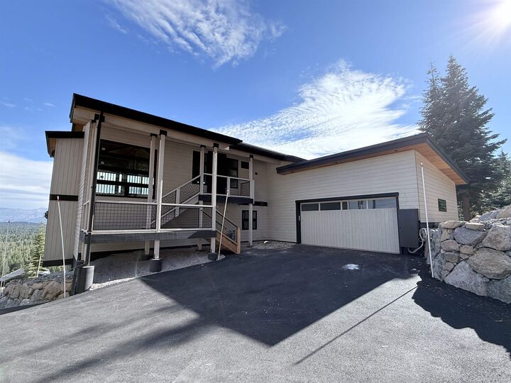 Property Photo: 13094 Skislope Way CA 96161
