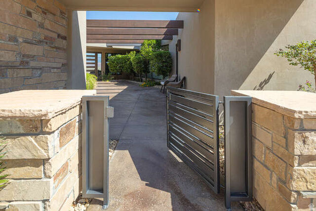 Property Photo: 2040 S Pinnacle Cir UT 84790