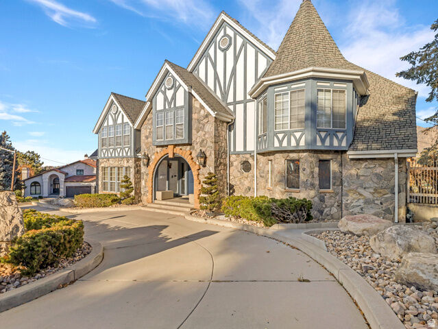 Property Photo:  8585 S Mt Majestic Rd E  UT 84093 