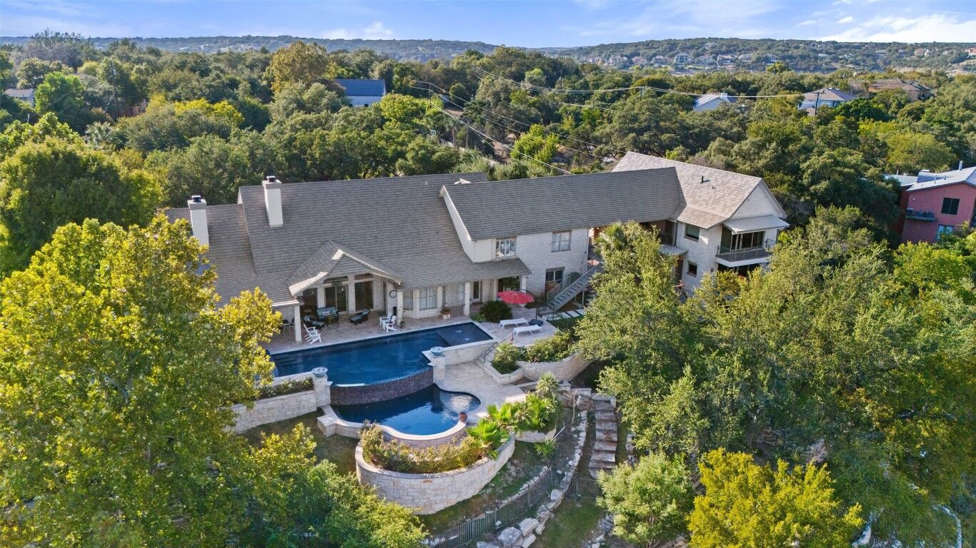 Property Photo: 805 Brooks Hollow Road TX 78734