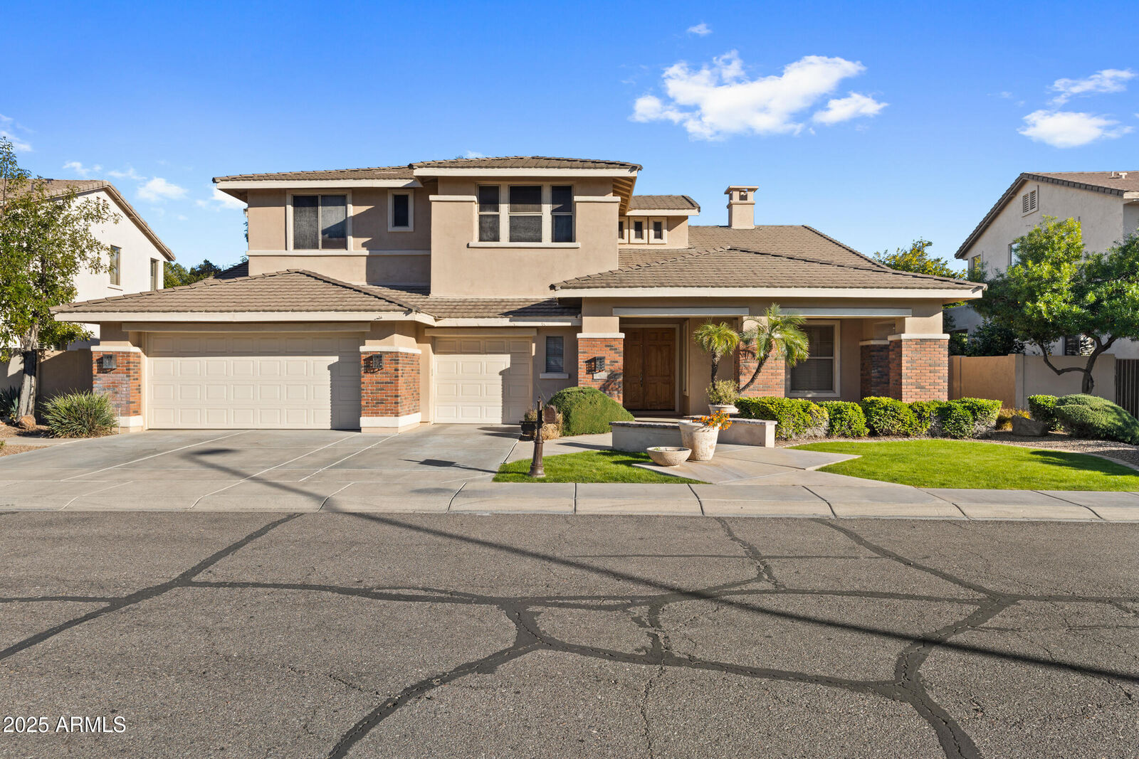 Property Photo: 7651 S Myrtle Avenue AZ 85284