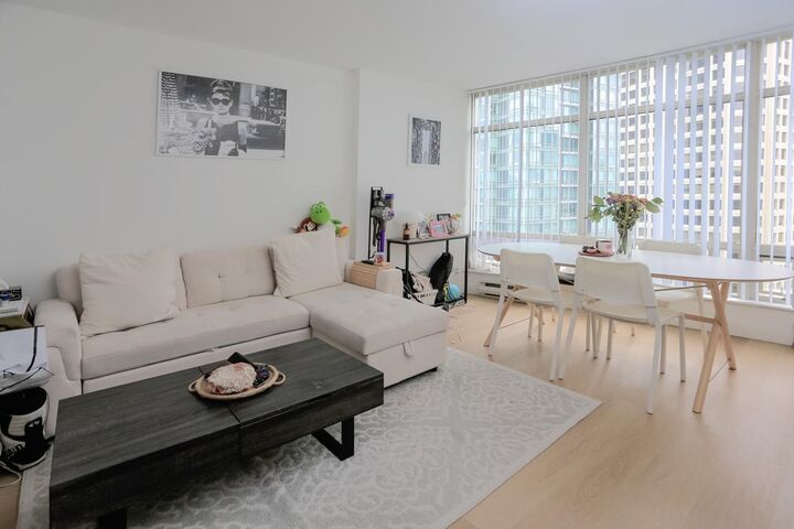 Photo de la propriété:  1288 Alberni Street 1301  BC V6E 4N5 