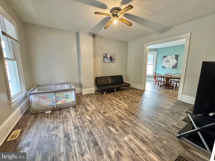 Property Photo:  622 Washington Avenue  PA 16686 