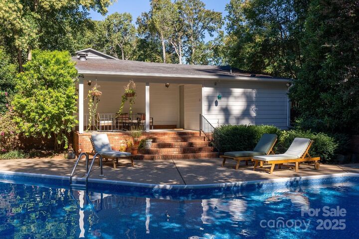 Property Photo: 427 Ransdell Drive SC 29302