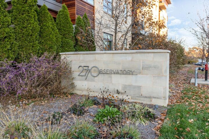 Property Photo:  2770 Observatory Avenue  OH 45208 