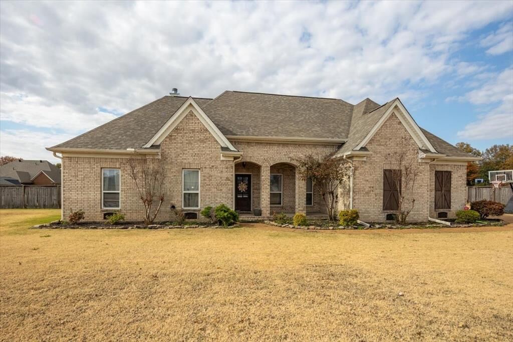 Property Photo:  502 Apperson Drive  AR 72364 