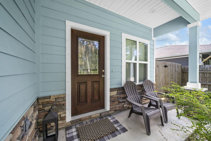 Property Photo:  1512 E Ponderosa Road  FL 32547 