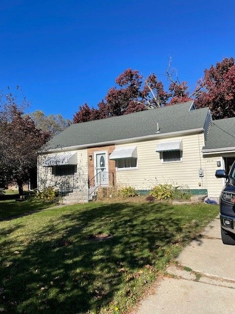 Property Photo:  2010 E Lake Road  PA 16510 