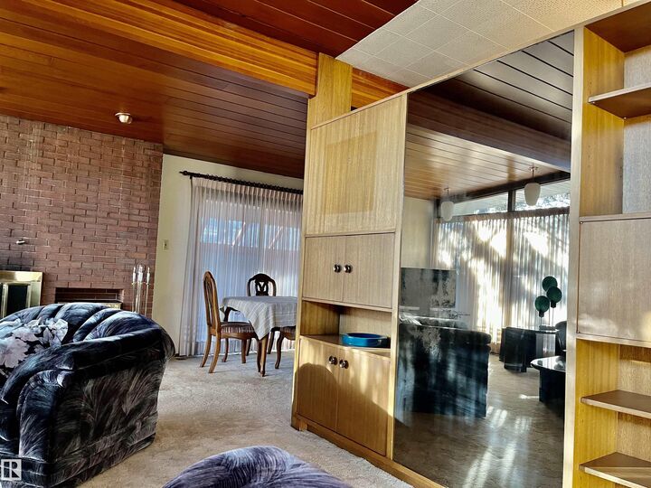 Property Photo:  15416 75 Avenue NW  AB T5R 2Z1 