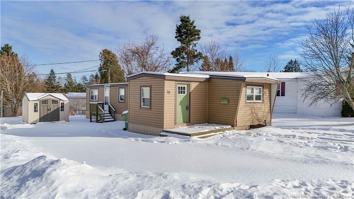 Property Photo:  35 Kelly'S Drive  NB E3B 7R1 