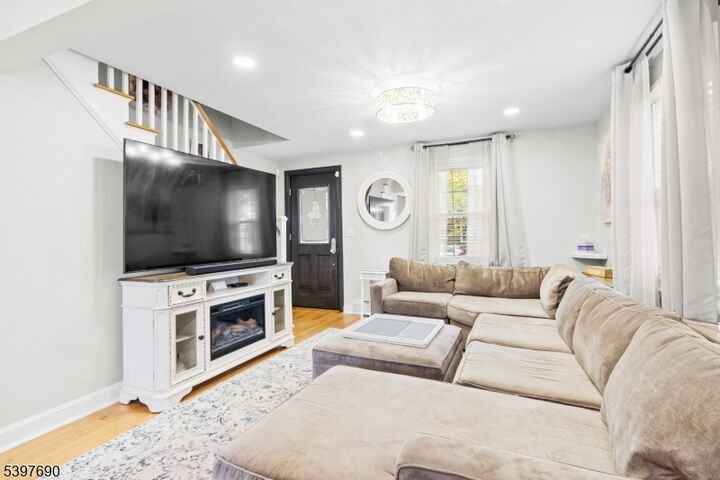 Property Photo: 862 Grant Ave NJ 07607