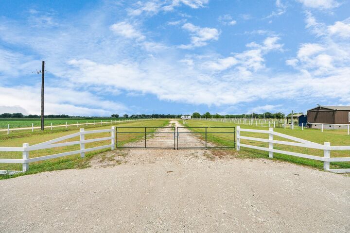 Property Photo:  801 Williams Road  TX 77435 