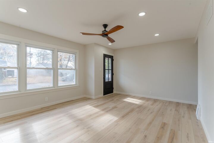 Property Photo:  5024 Graham Avenue  IN 47715 