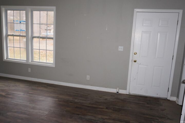 Property Photo:  4020 N Fourth Avenue  IN 47711 